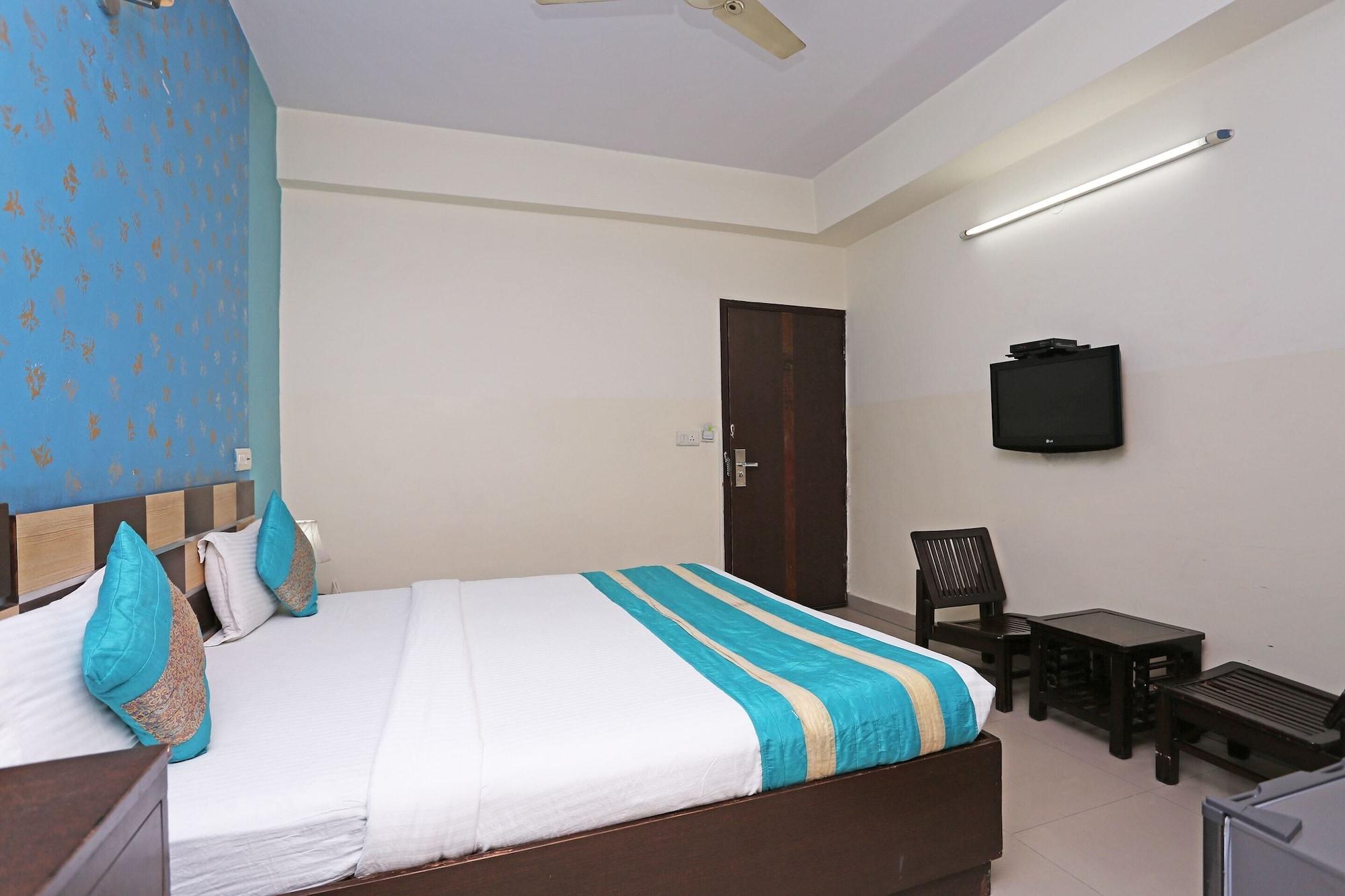 Hotel Airport City New Delhi Bagian luar foto