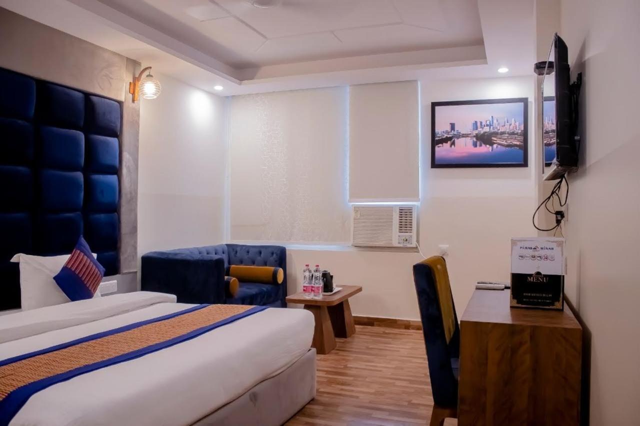 Hotel Airport City New Delhi Bagian luar foto